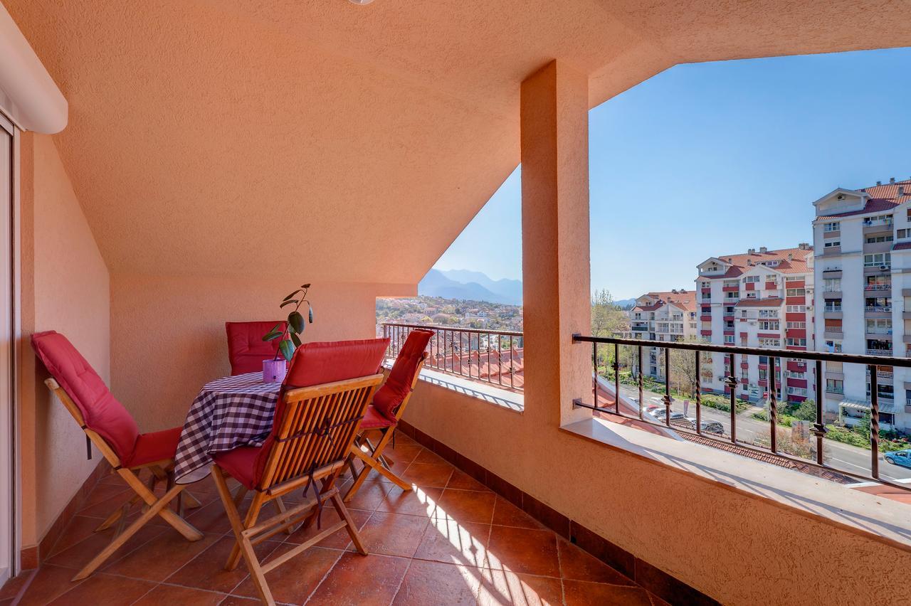 Apartments City Center Tivat Exterior photo